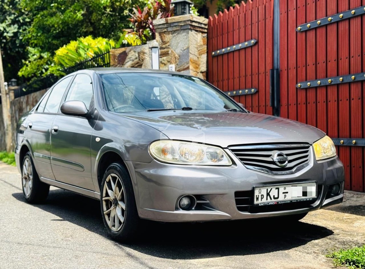 Image Nissan Sunny N17 2010 
